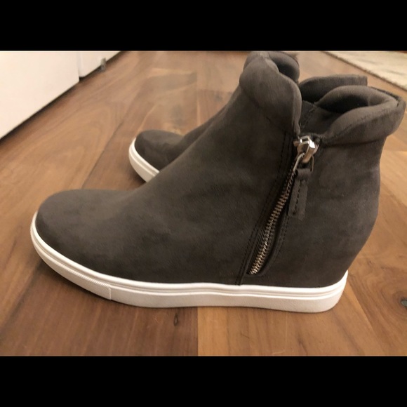 COPY - Brand New Madden Girl Wedgie Sneakers - Picture 2 of 4